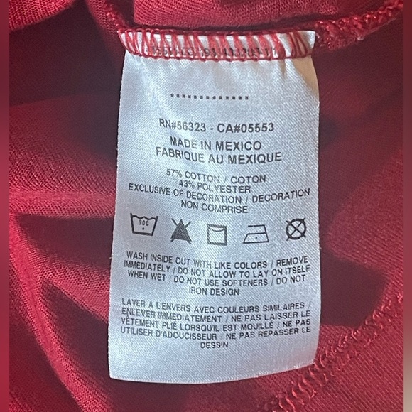 Nike Red Dri-Fit Athletic T-Shirt Men’s Small Lightweight Training Tee - Picture 7 of 7